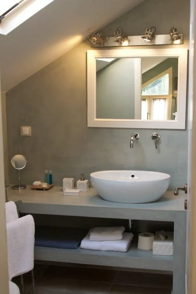 Almyra Hotel Fiskardo 4*,