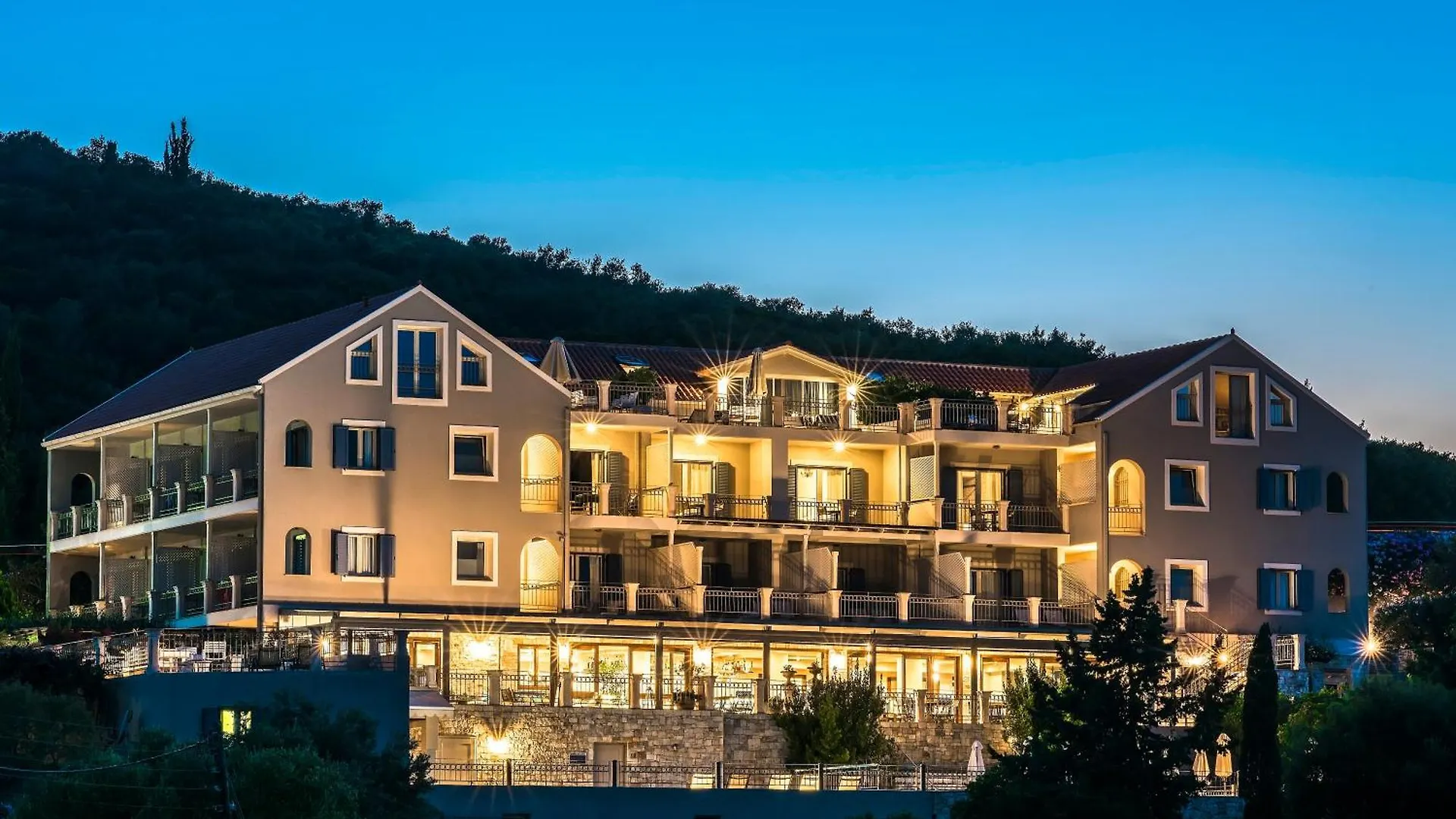 Almyra Hotel Fiskardo 4*,